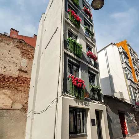 Apart-hotel Pia Global - Nevizade 4*